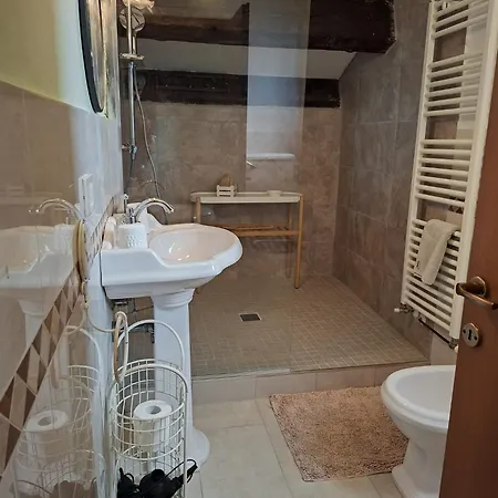 Loft Centro Storico Vista Castello Апартаменты *