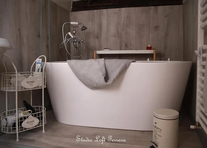 Loft Centro Storico Vista Castello דירה *